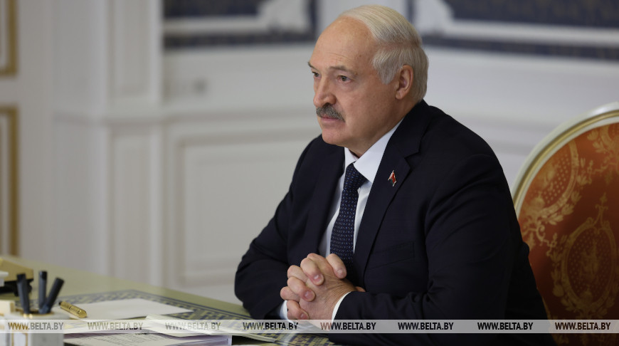 «Защитить детей от проходимцев». Лукашенко требует поставить точку в вопросе лицензирования образования 