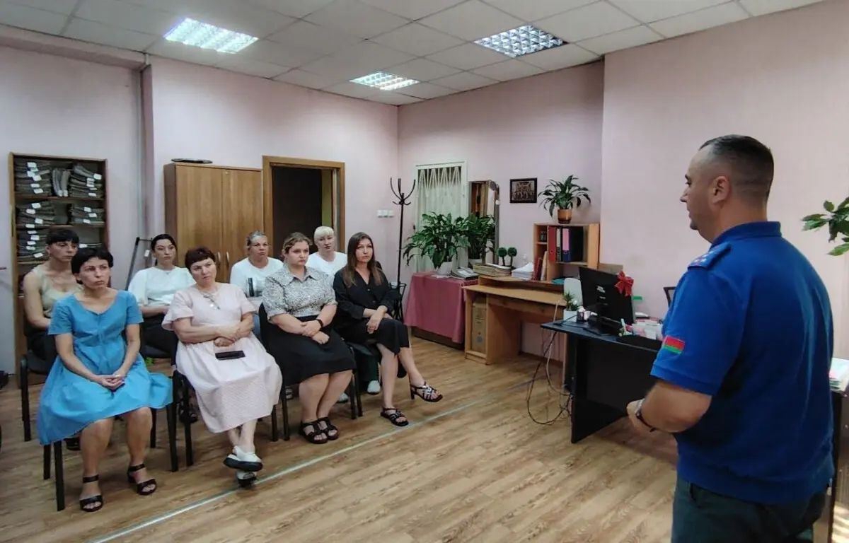 МЧС напомнило об обеспечении безопасности пожилых и инвалидов class=