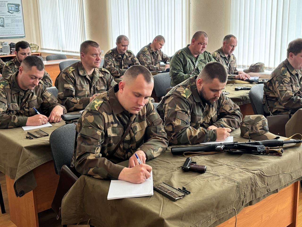 В Могилевской области впервые проходят сборы офицеров запаса для территориальной обороны class=