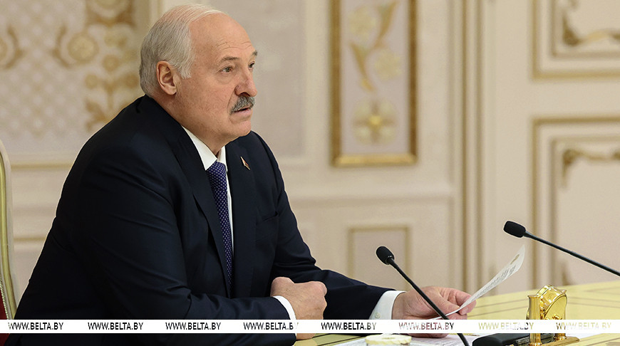 Лукашенко ставит задачу во что бы то ни стало преодолеть планку в $1 млрд в торговле с Брянской областью