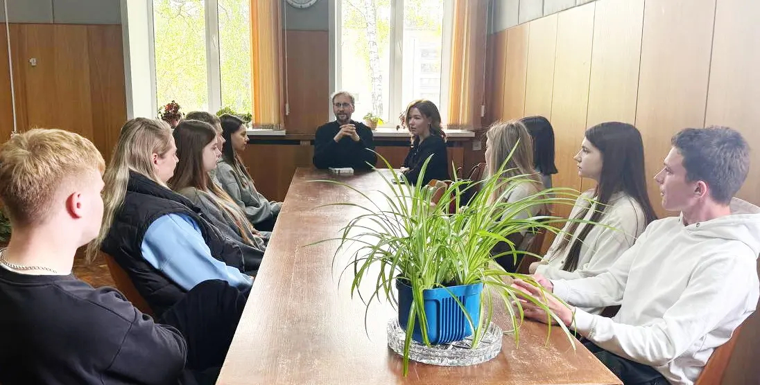 «Сила слова». С молодежью ОАО «Агрокомбинат Бобруйский» говорили о духовности и семейных ценностях class=