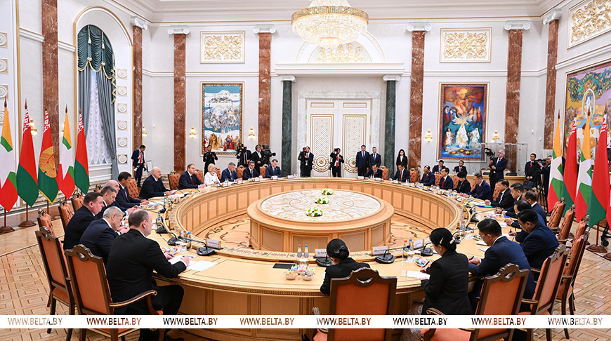 Лукашенко: Мьянма для Беларуси является важным и перспективным партнером в Юго-Восточной Азии class=