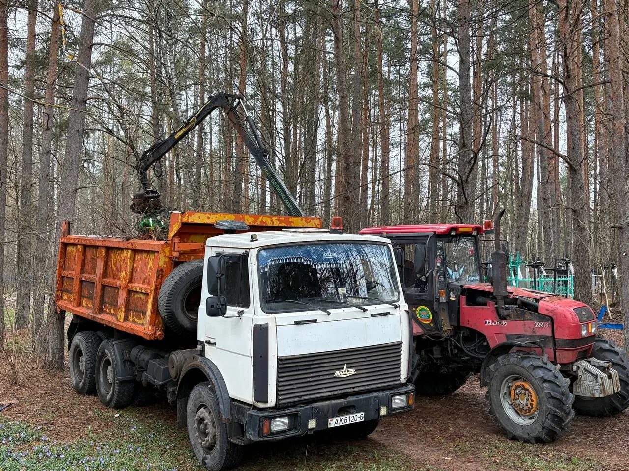 Вместе за чистоту. В каждом уголке Бобруйщины кипит работа по благоустройству кладбищ