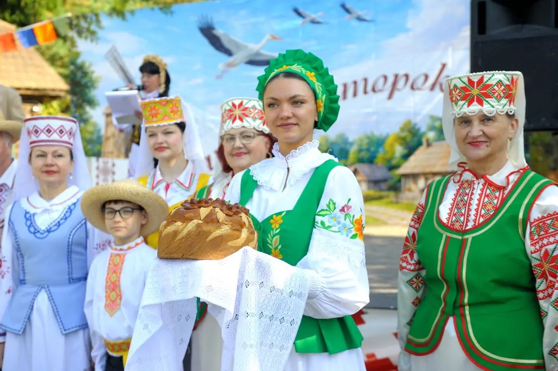 Визитная карточка Бобруйщины: в Глуше отгремел XVII фестиваль «Глушанский хуторок»