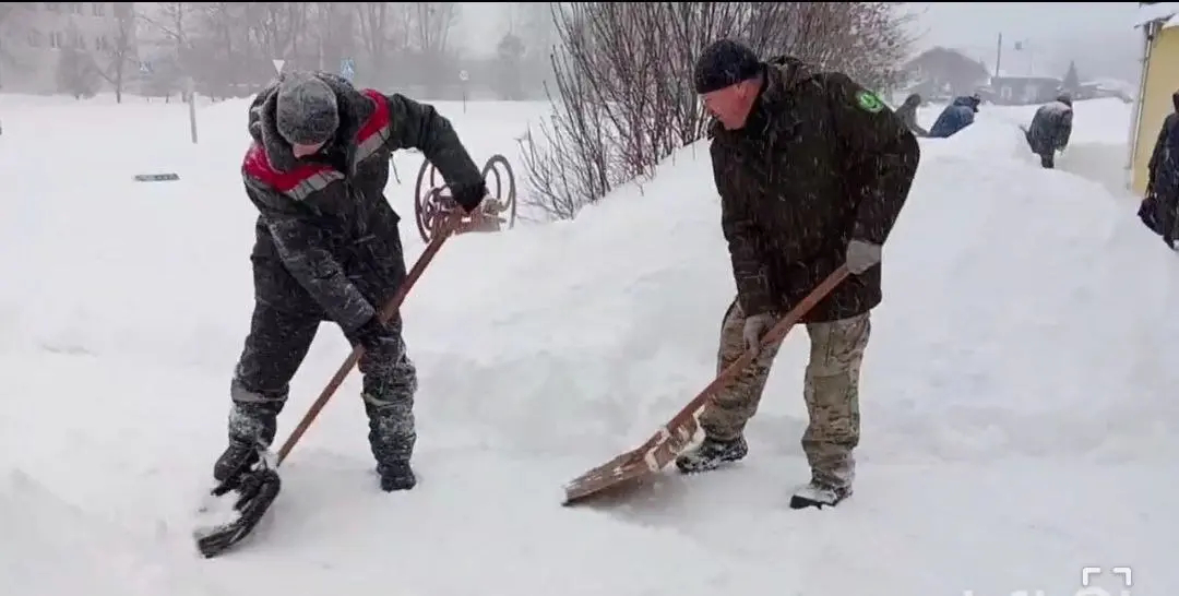 Бобруйский район: вместе против снежной стихии!