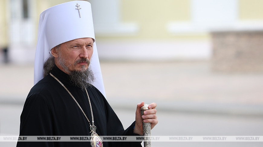 Лукашенко поздравил митрополита Вениамина с днем рождения