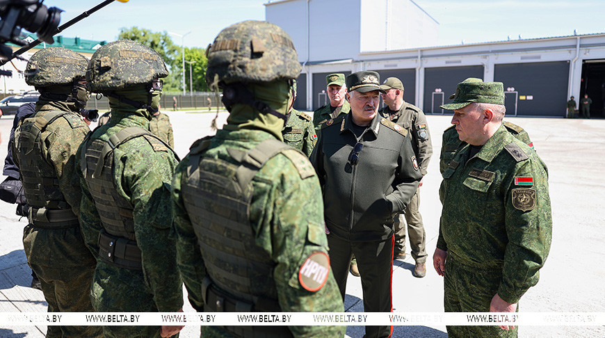 Ядерная тренировка и ВКС с Путиным, присяга, разговор с Макроном и «россиеобразующая» область. Итоги недели Президента class=