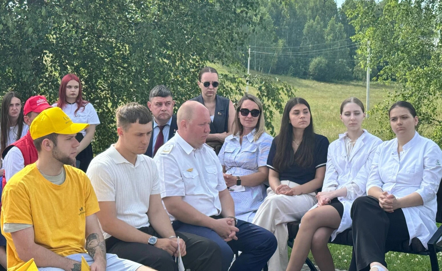 В Могилеве молодежь говорит о сохранении исторической памяти у мемориалов: очередная встреча в рамках проекта «Единство поколений» class=