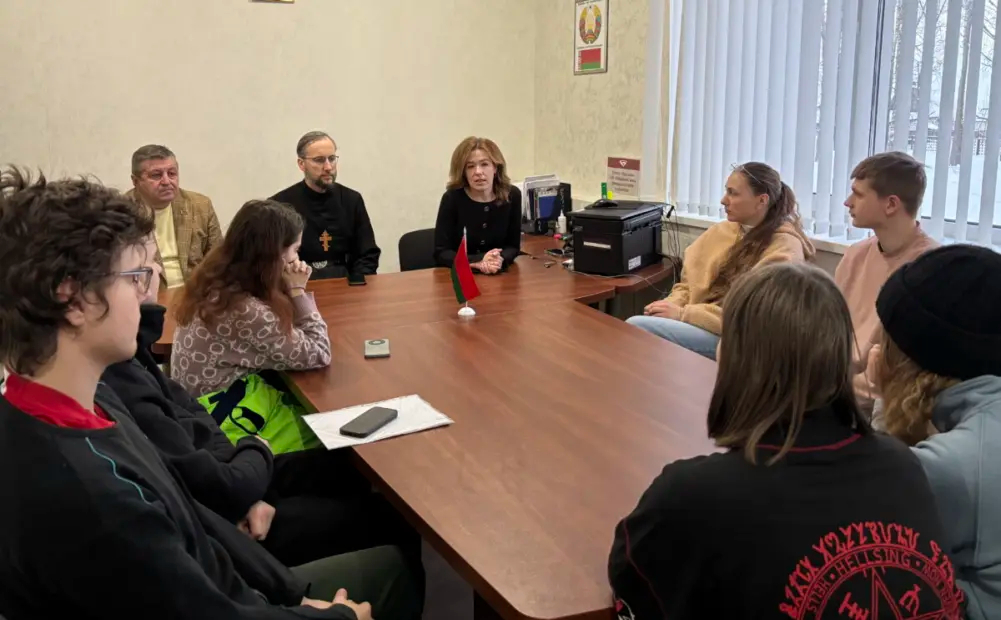 Через «Силу Слова» — говорить о важном. Открытый разговор прошел с молодежью филиала«Воротынь»
