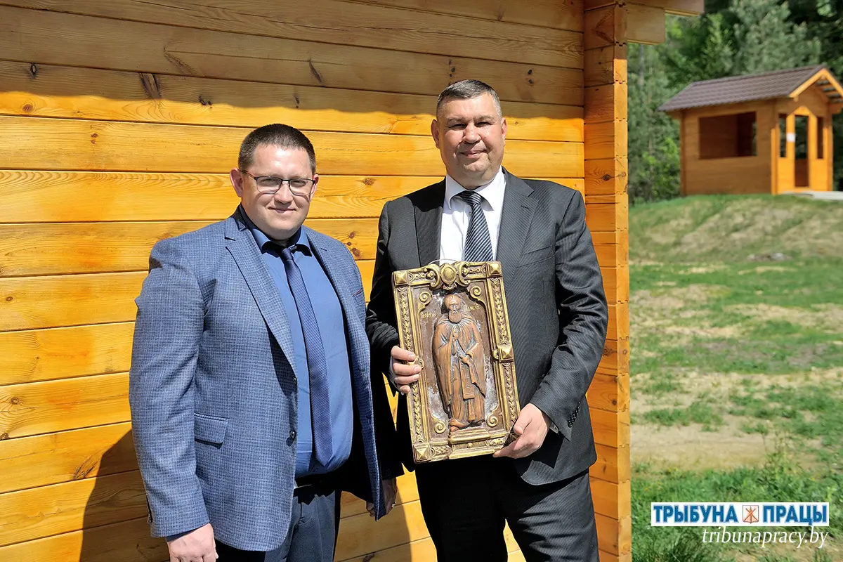 Благочестивая традиция. В подарок Бобруйскому району — икона преподобного Сергия Радонежского class=