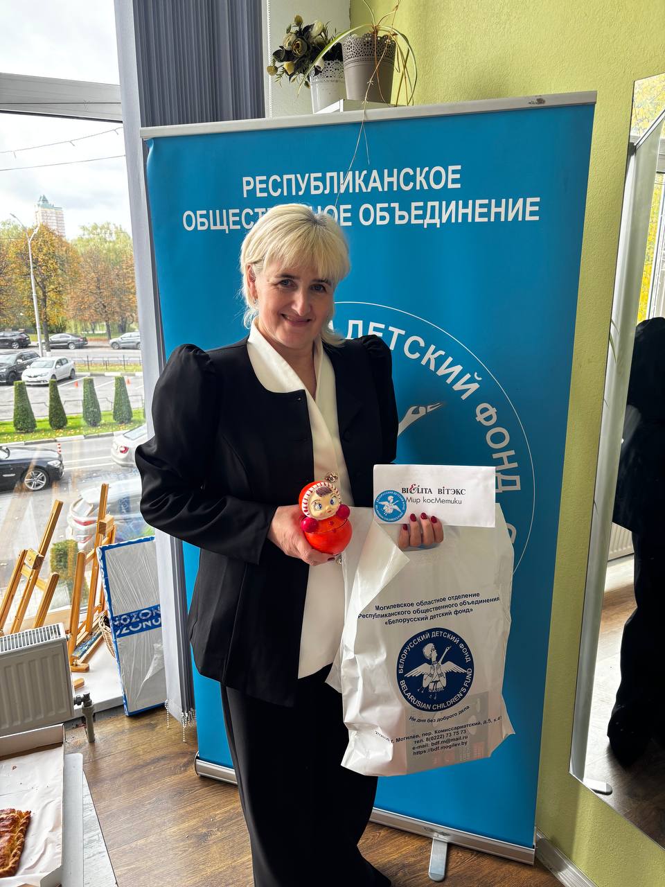 Сердца, дающие тепло: Белорусский детский фонд поздравил мам-воспитателей региона class=