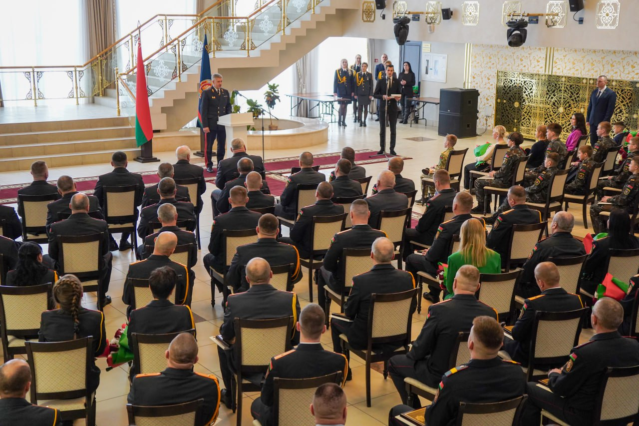 Лучших милиционеров года наградили в Могилеве: итоги службы за 2025-й подвели торжественно