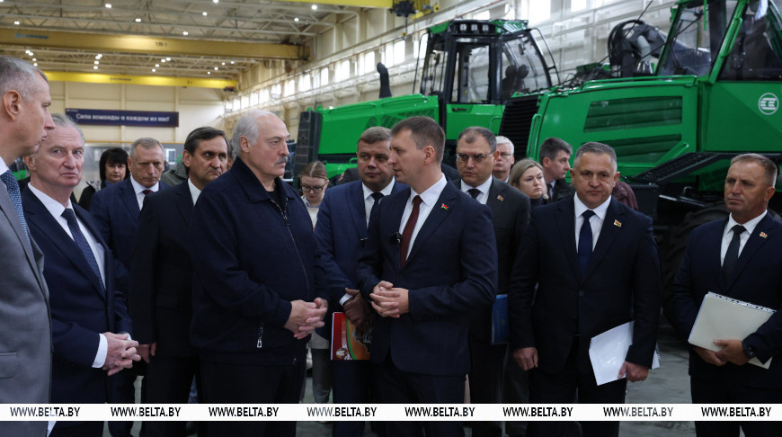 От руководителя холдинга до вице-премьера. Лукашенко с каждого спросил за свой «участок фронта»