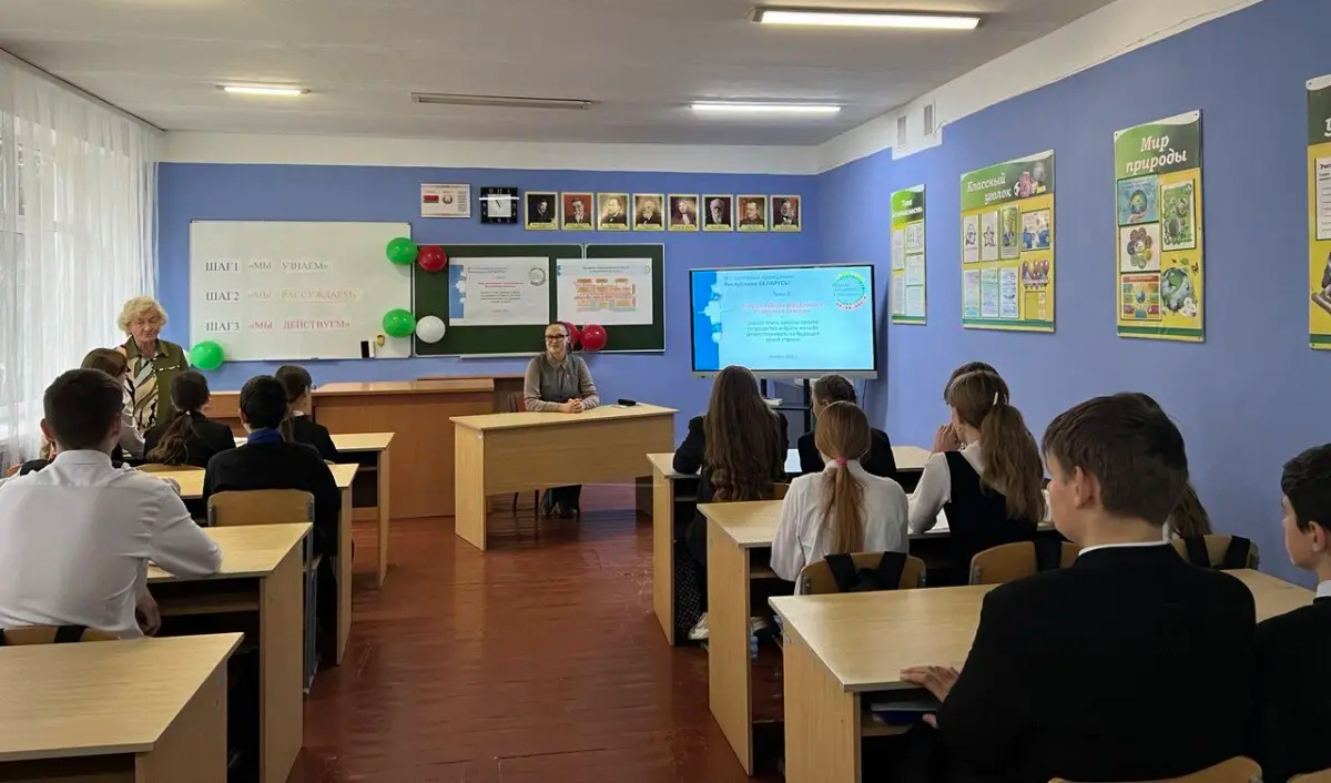 Делегат Всебелорусского народного собрания провела встречу с учащимися Михалевской школы