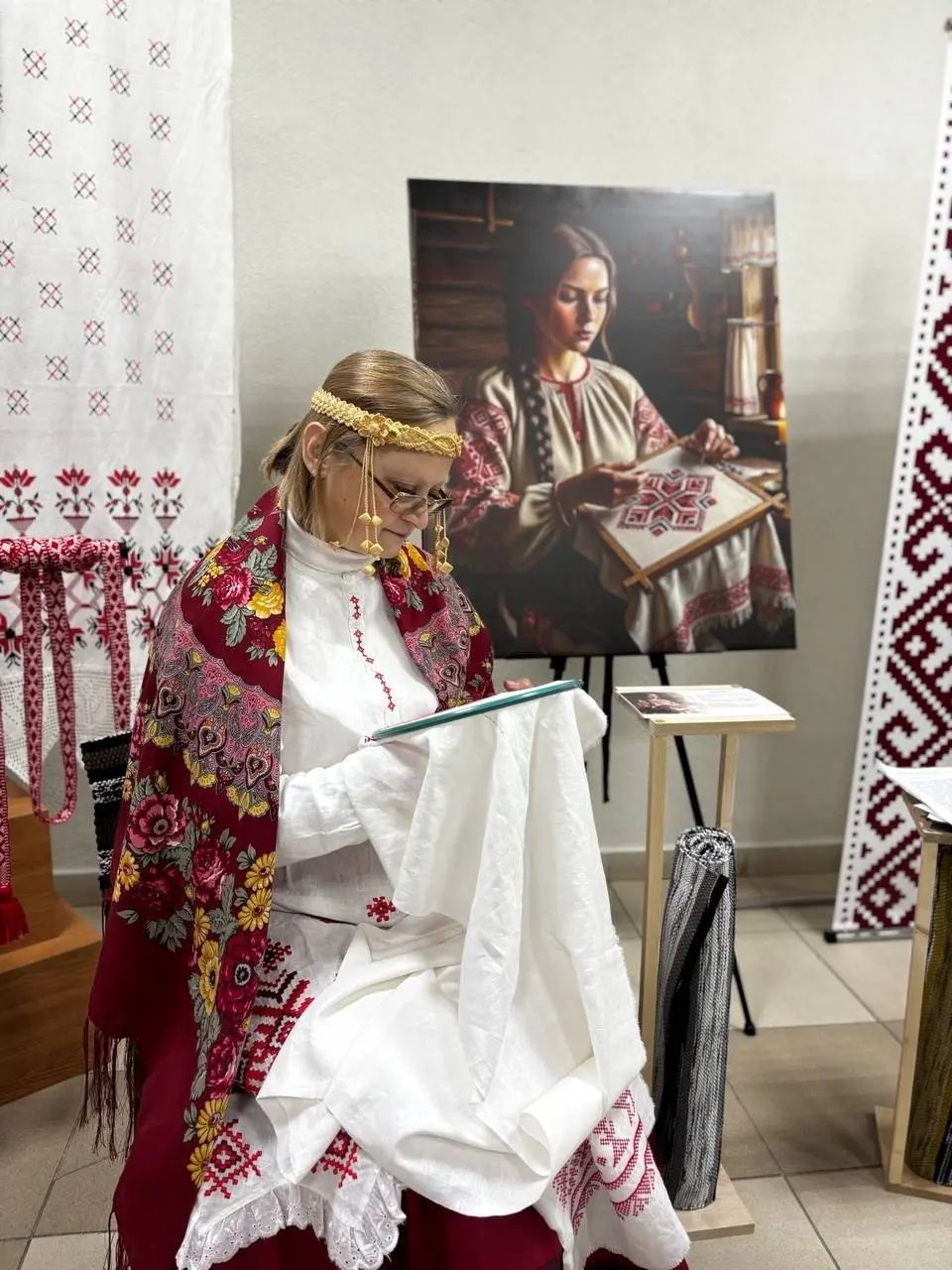 Дорога жизни Анны Тишкевич: мастерица из Глуши возрождает старинное ткачество class=
