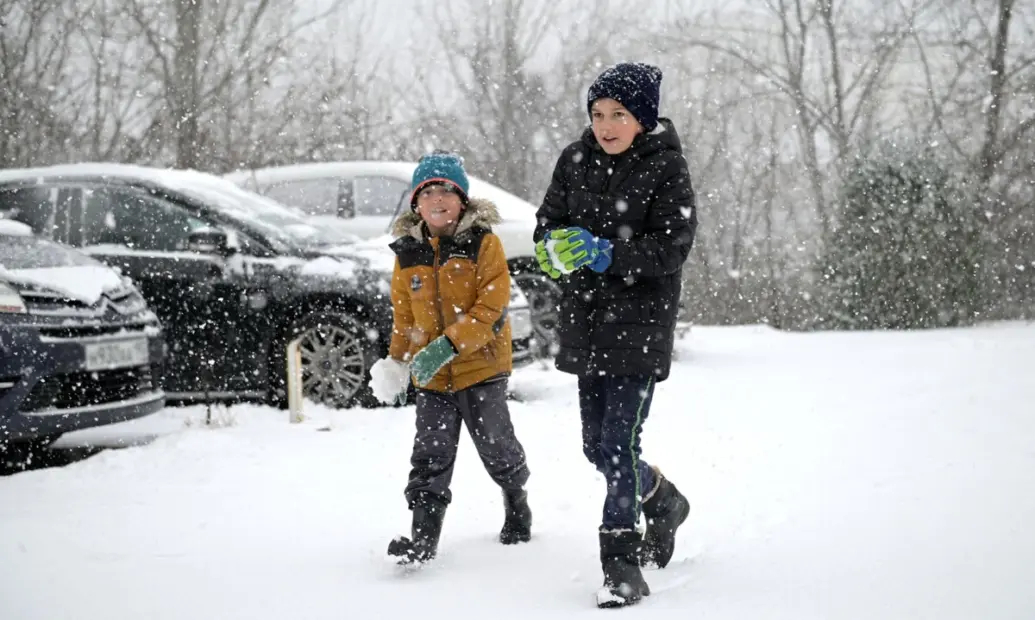 Могут ли дети не посещать учреждения образования в связи со сложными погодными условиями? Ответ дали в главном управлении по образованию Могилевского облисполкома
