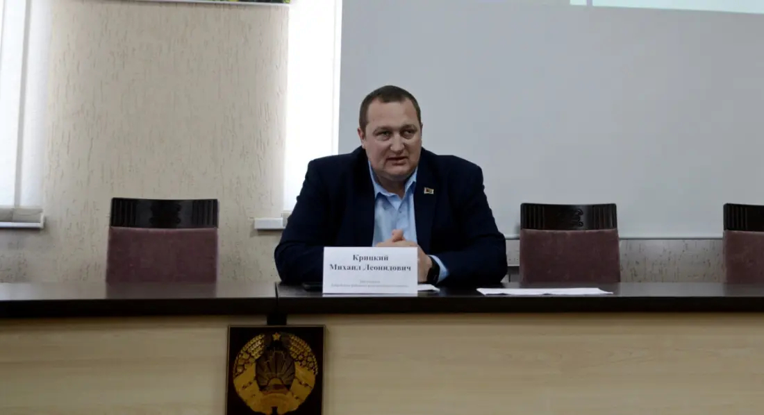Диалог между властью и молодежью — важный шаг к общему успеху class=