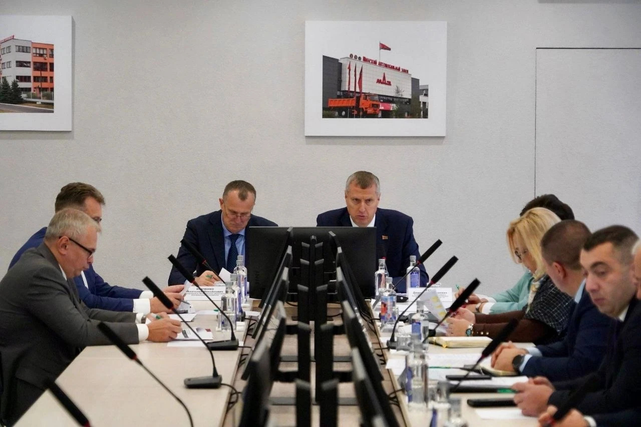 В Осиповичах обсудили работу промышленного комплекса Могилевской области за девять месяцев class=