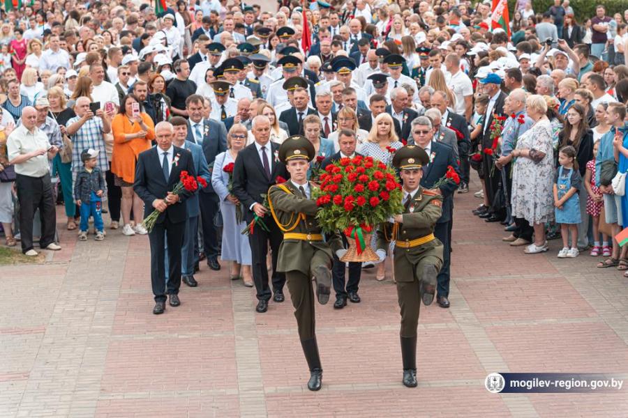Александр Горошкин: «И сегодня, стоя на Буйничском поле, мы снова подтверждаем: независимость Беларуси будет укрепляться – нашими делами, нашим единством и нашей верностью памяти»