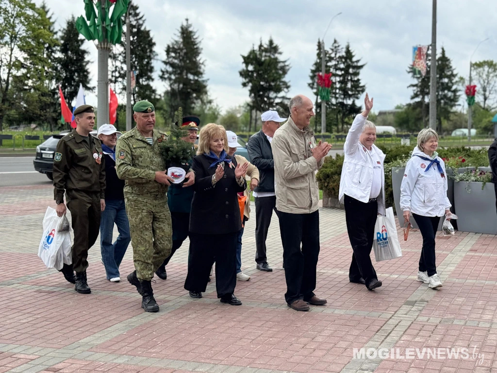 Участники белорусско-российского автопробега «Содружество» посетили Могилев class=