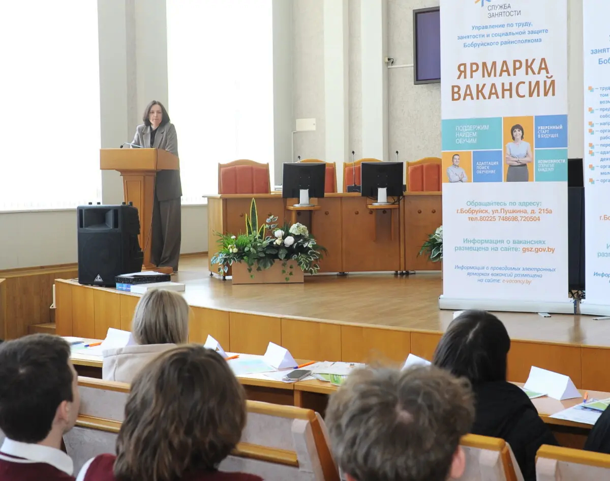Работу — кожнаму. У Бабруйскім раёне прайшоў кірмаш вакансій
