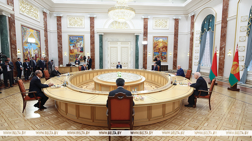 Лукашенко советует Армении в своем стремлении в ЕС не ставить телегу впереди лошади