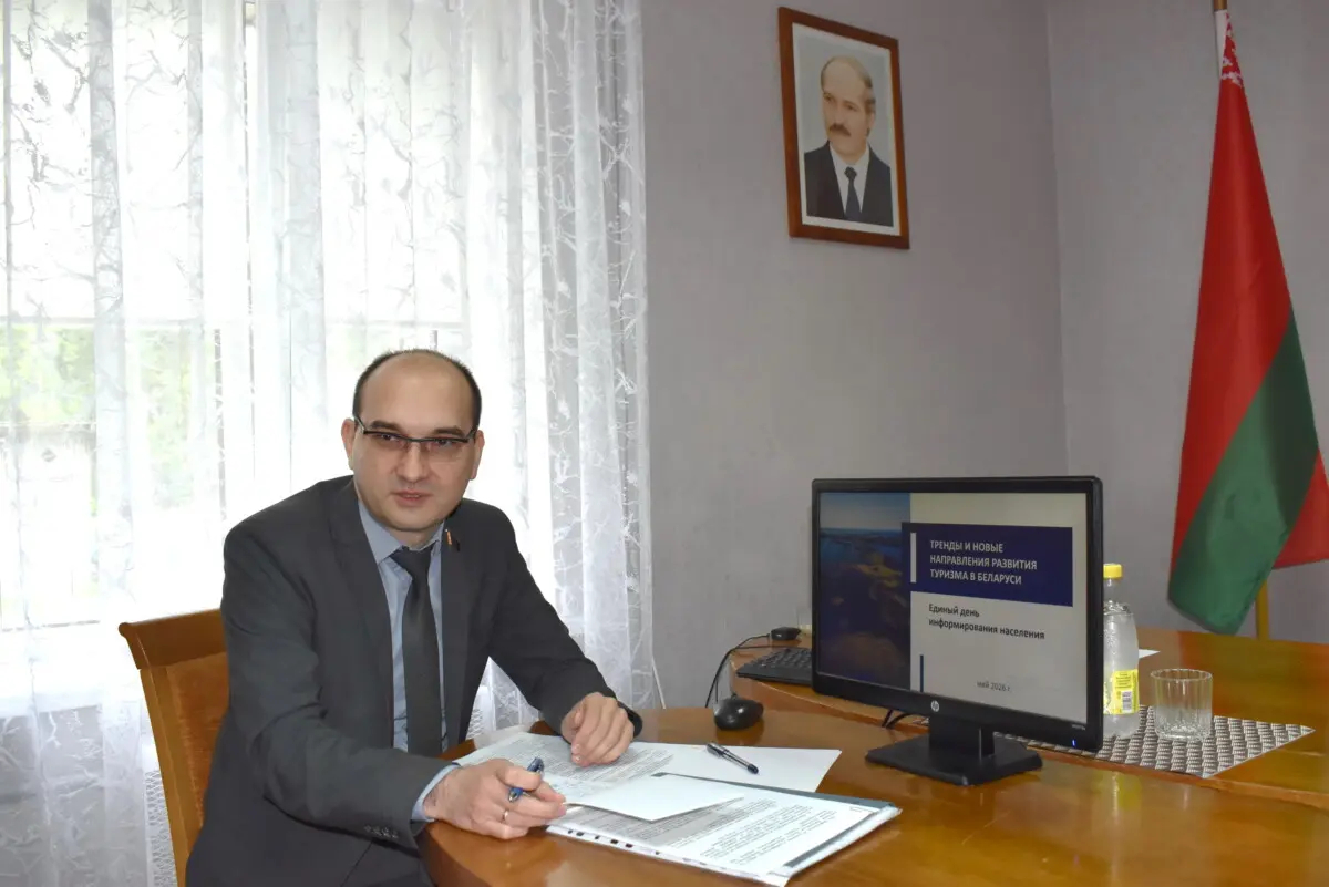 В рамках Единого дня информирования Антон Каранкевич встретился с жителями Телуши