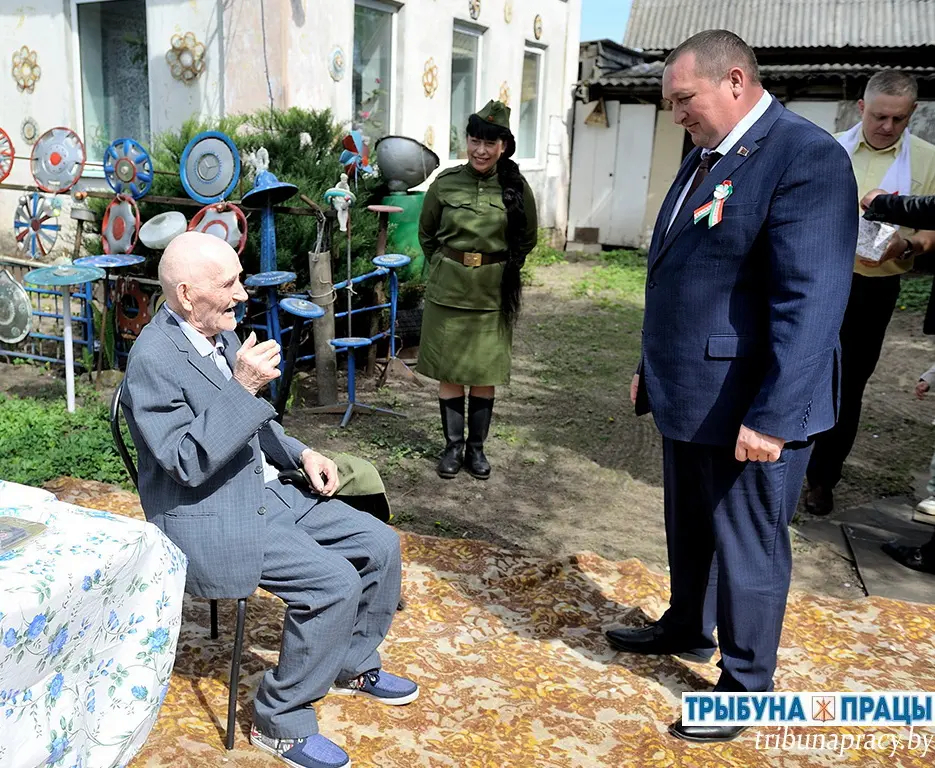 Спасибо за Победу, Ераст Андреевич! В Бобруйском районе чествовали ветерана Великой Отечественной войны class=