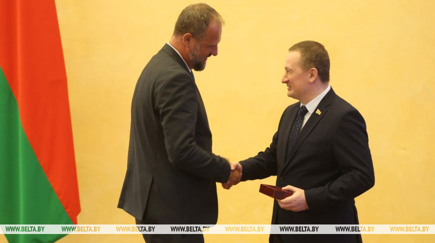 Пример высокого профессионализма и образец верности своему делу. В Минске вручили госнаграды представителям различных сфер