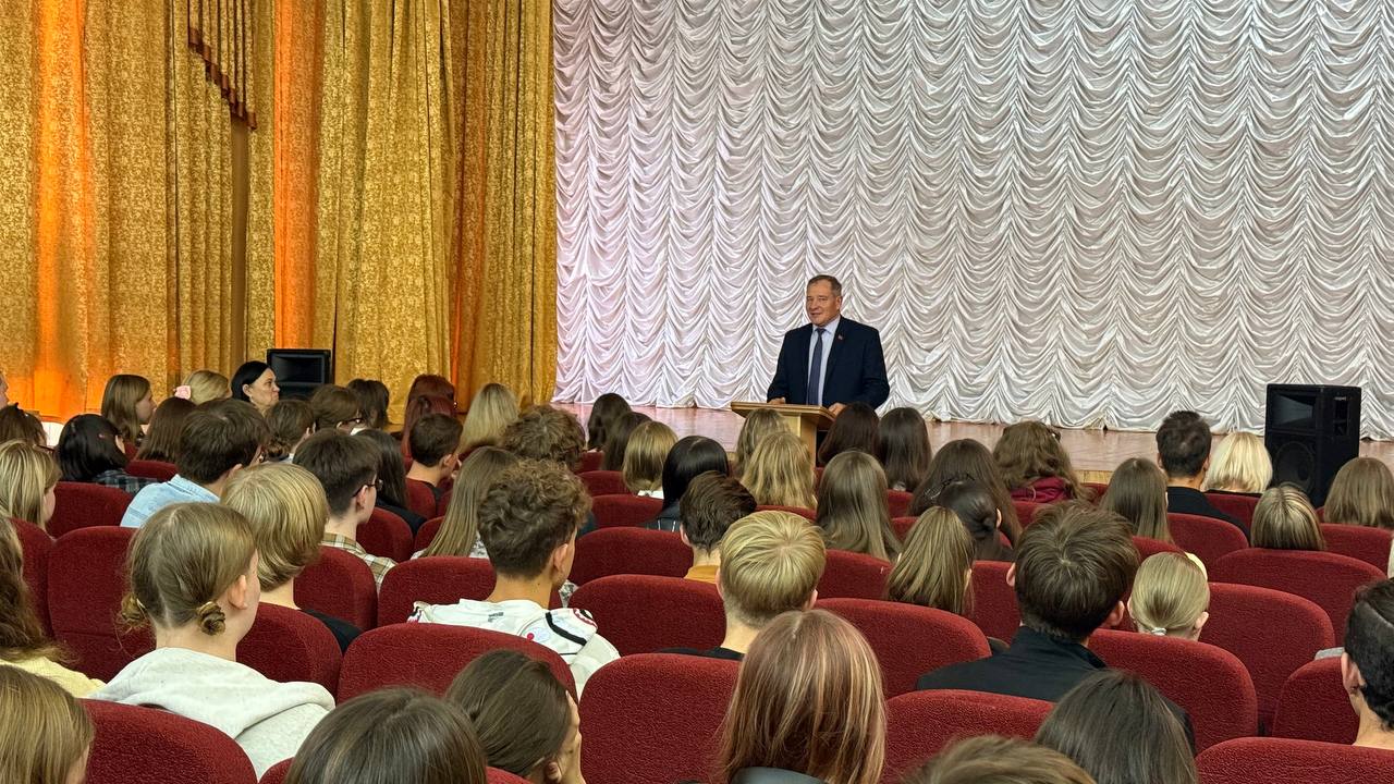 Как искусство помогает сохранять национальный код, обсудили на диалоговой площадке, приуроченной ко Дню народного единства, в Могилеве class=